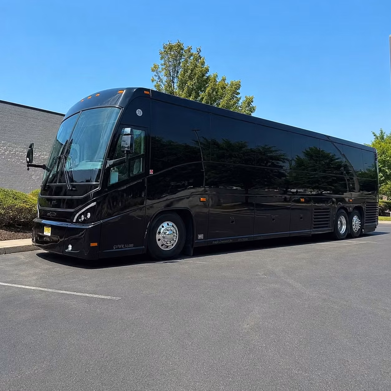 bus rentals for recruit processing graduations and ceremony transportation at fort liberty