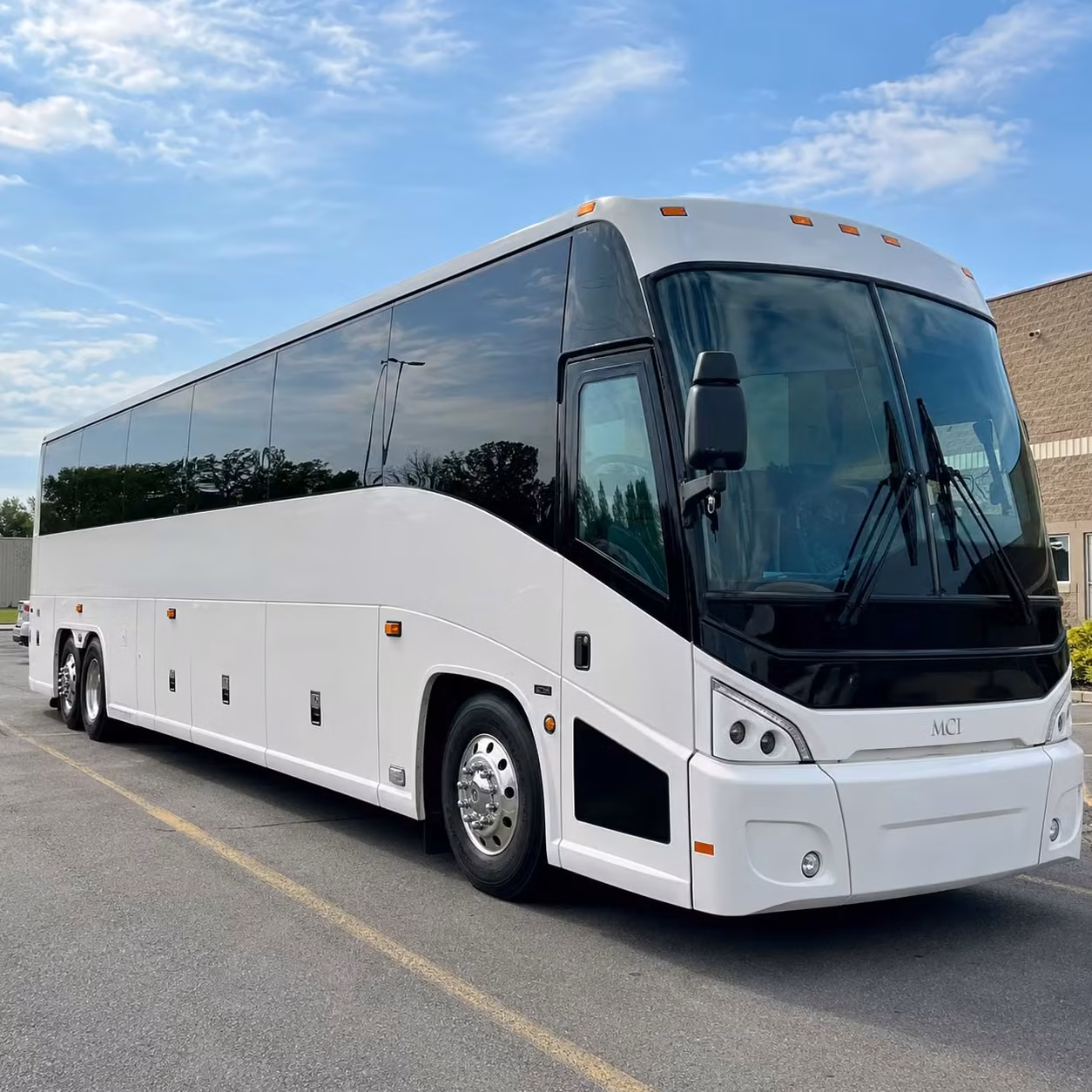 charter bus rentals for fort liberty troop transfers and soldier movements